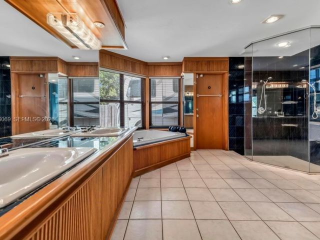 Home for sale at 5201 Jefferson St - photo 7536014