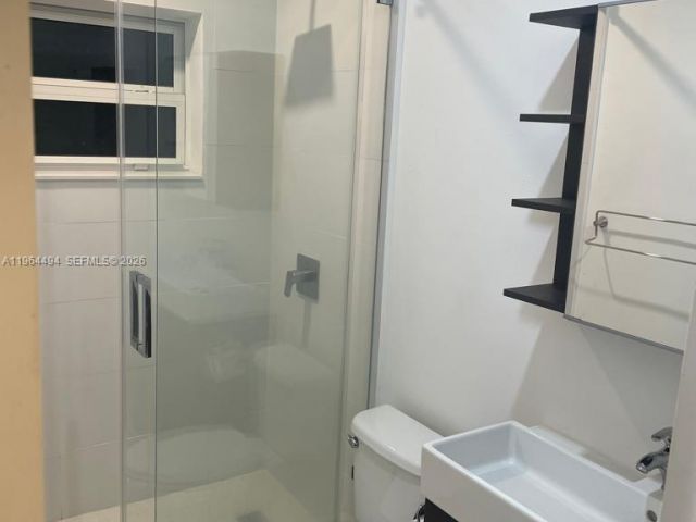 Home for rent at 2837 SW 126th Ave - photo 7438138