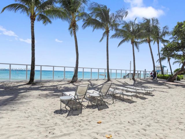 Apartment for rent  Unit #1110 - photo 7439064