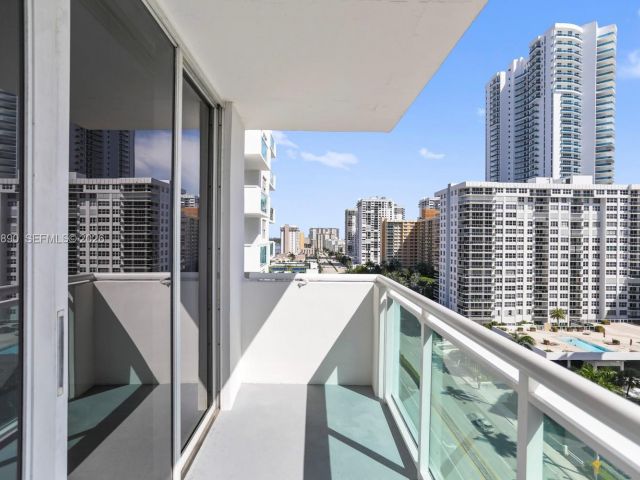 Apartment for rent  Unit #1110 - photo 7439077