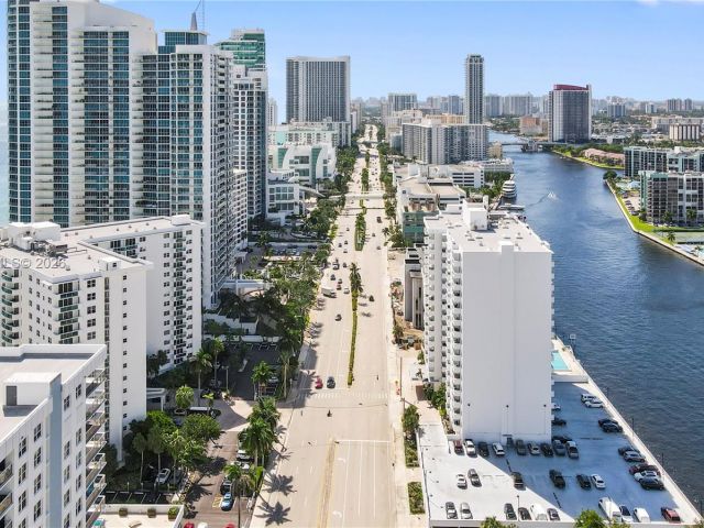 Apartment for sale  Unit #1110 - photo 7439082