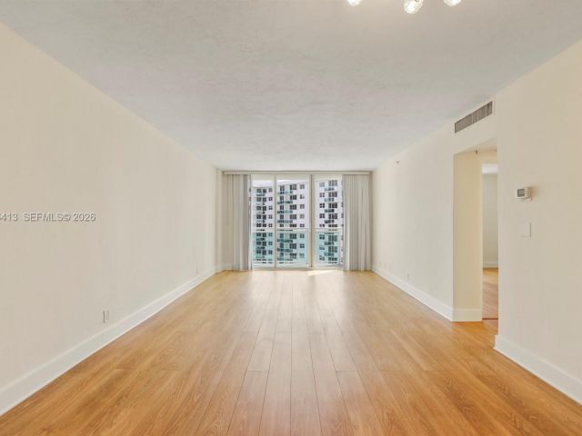 Apartment for sale  Unit #1110 - photo 7439093