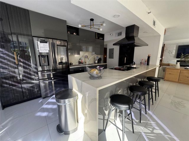 Apartment for rent  Unit #205 - photo 7503814