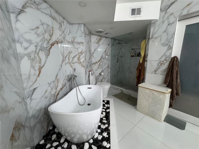 Apartment for rent  Unit #205 - photo 7503820