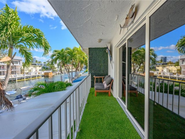 Home for rent at 3793 NE 170th St A-3 - photo 7529927