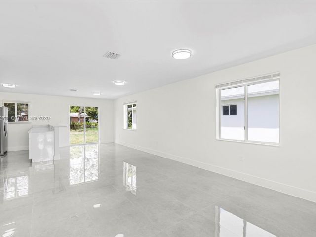 Home for sale at 933 NW 50th St - photo 7437303