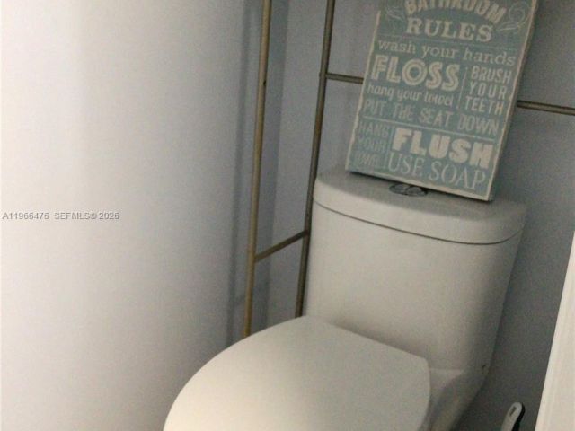 Home for sale at 1318 SW 49th Ter - photo 7483526