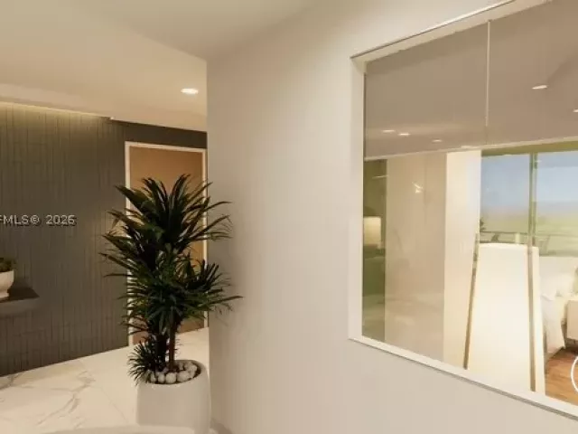 2-bedroom condo for sale in Miami Beach - 6039 Collins Ave 1517 - MondialRealty