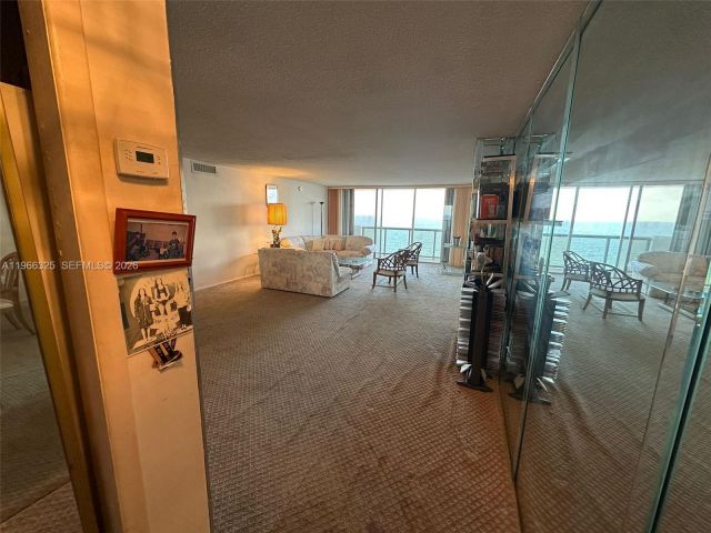 Apartment for sale  Unit #1517 - photo 7503929