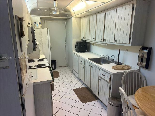 Apartment for sale  Unit #1517 - photo 7503934