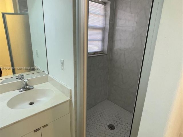 Home for rent at 703 NE 195th St 703 - photo 7438158