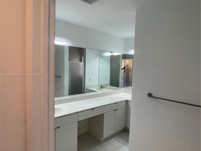 Home for rent at 703 NE 195th St 703 - photo 7438162