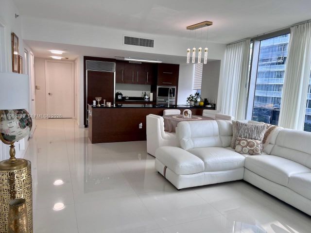 Apartment for sale  Unit #1715 - photo 7510625