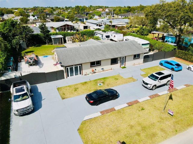 Home for sale at 32240 SW 199th Ave - photo 7460891