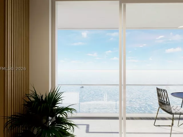 2-bedroom condo for sale in Miami Beach - 6039 Collins Ave 1625 - MondialRealty