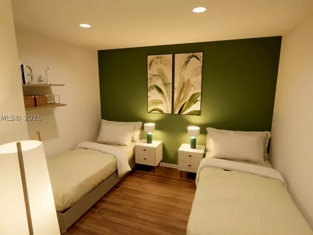 2-bedroom condo for sale in Miami Beach - 6039 Collins Ave 1625 - MondialRealty