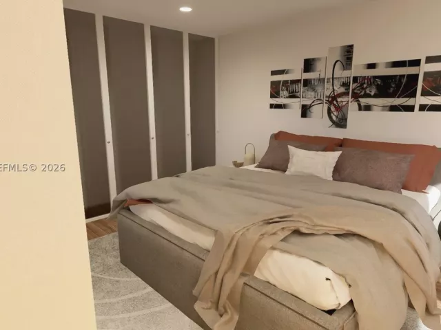 2-bedroom condo for sale in Miami Beach - 6039 Collins Ave 1625 - MondialRealty
