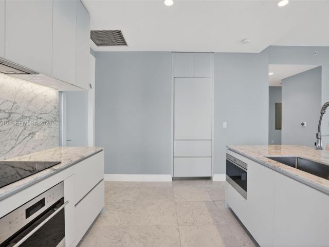 Apartment for sale  Unit #506 - photo 7492234