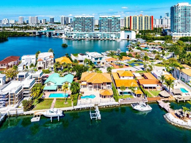 Home for sale at 306 Atlantic Ave - photo 7438950