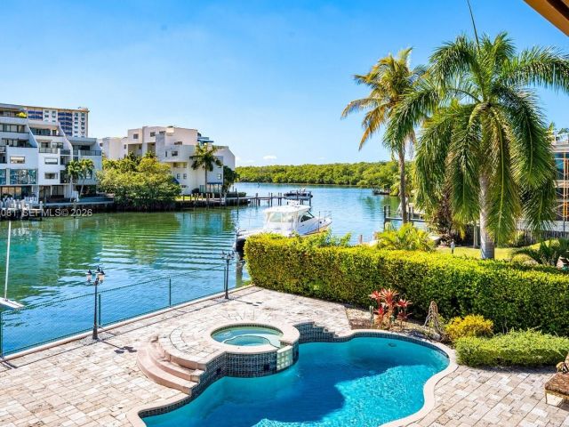 Home for sale at 306 Atlantic Ave - photo 7438956