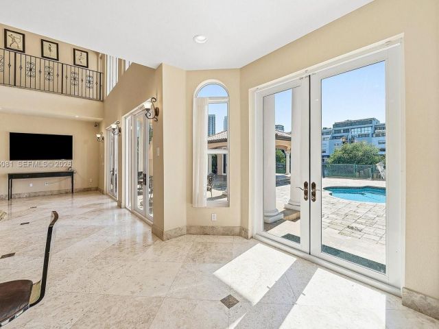 Home for sale at 306 Atlantic Ave - photo 7438960