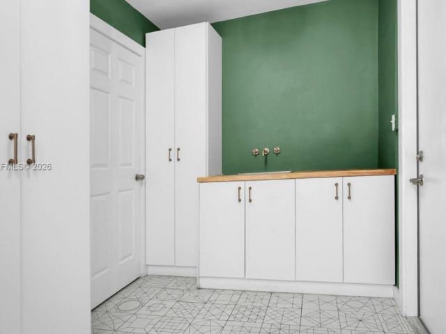 Home for sale at 1301 Hollywood Blvd - photo 7438887