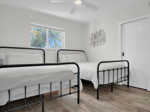 Home for sale at 1301 Hollywood Blvd - photo 7438889