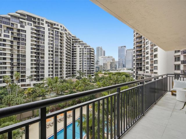 Apartment for sale  Unit #823 - photo 7469629