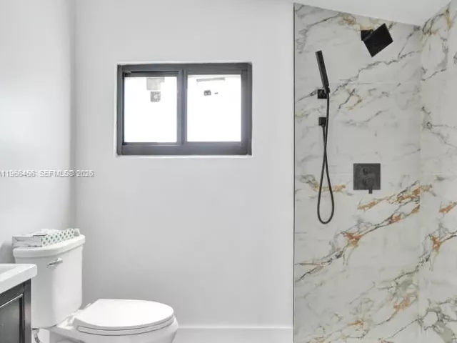 Home for sale at 1628 NE 7th Ave - photo 7448898