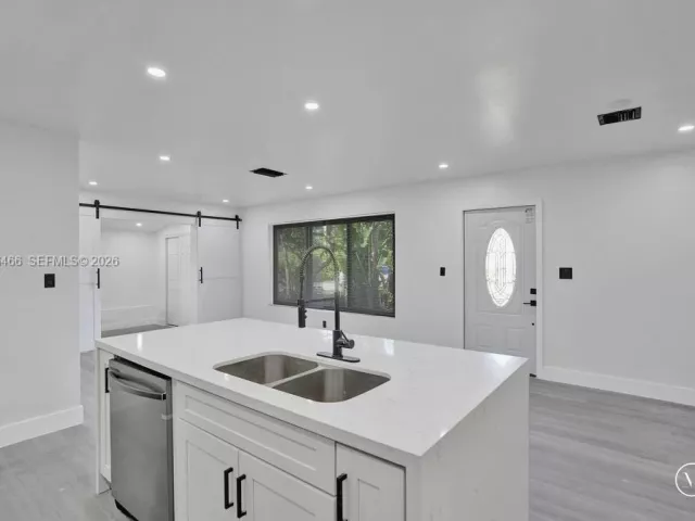 Home for sale at 1628 NE 7th Ave - photo 7448884