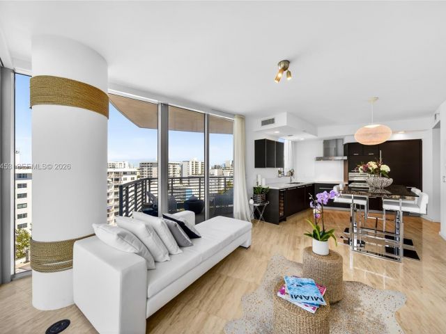 Apartment for rent  Unit #1001 - photo 7438573