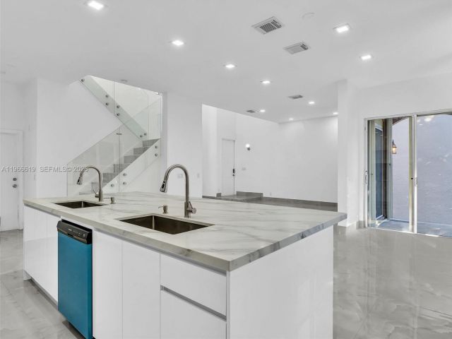 Home for sale at 3830 SW 48th CT - photo 7474787