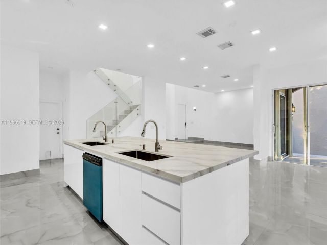 Home for sale at 3830 SW 48th CT - photo 7474788