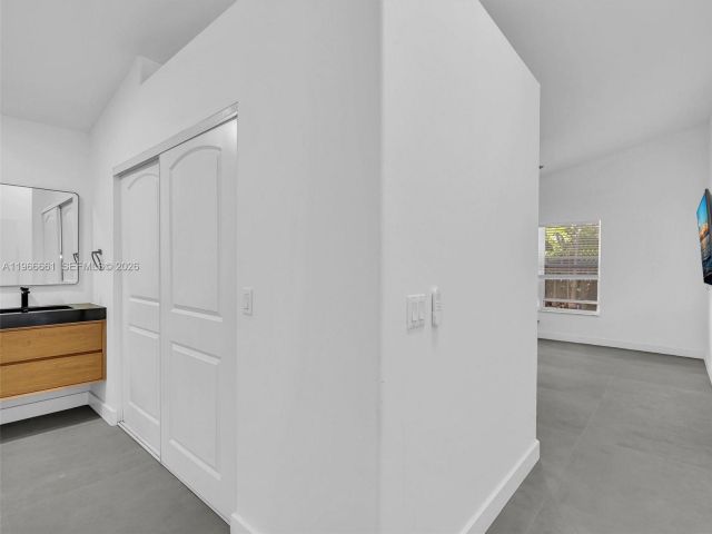 Home for sale at 4962 SW 32nd Way - photo 7439193