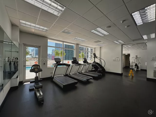 2-bedroom condo for sale in Miami - 1200 Brickell Bay Dr 1712 - MondialRealty