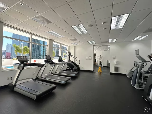 2-bedroom condo for sale in Miami - 1200 Brickell Bay Dr 1712 - MondialRealty