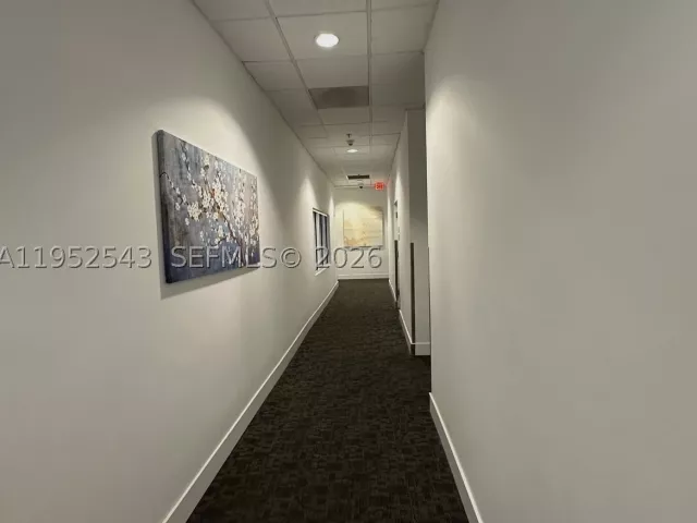 2-bedroom condo for sale in Miami - 1200 Brickell Bay Dr 1712 - MondialRealty