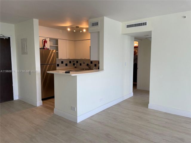 Apartment for rent  Unit #1458S - photo 7440077