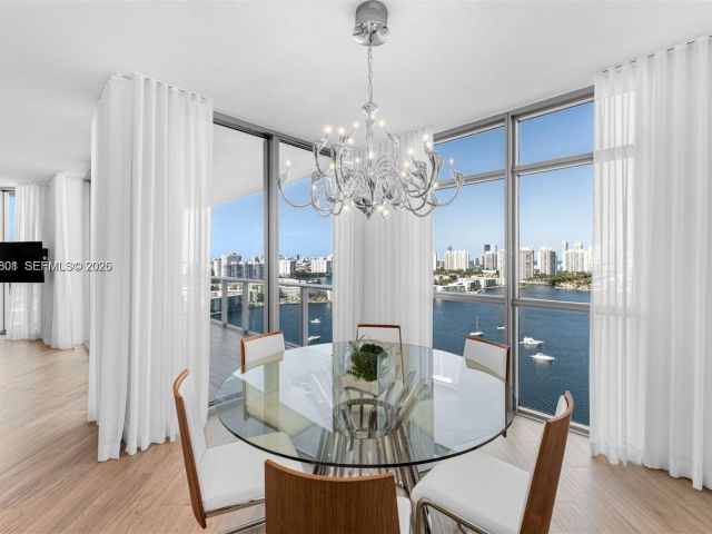 Apartment for sale  Unit #2110 - photo 7439663