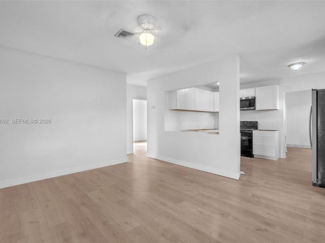 4-bedroom home for rent in Fort Lauderdale - 841 NW 15th Ter 0 - MondialRealty