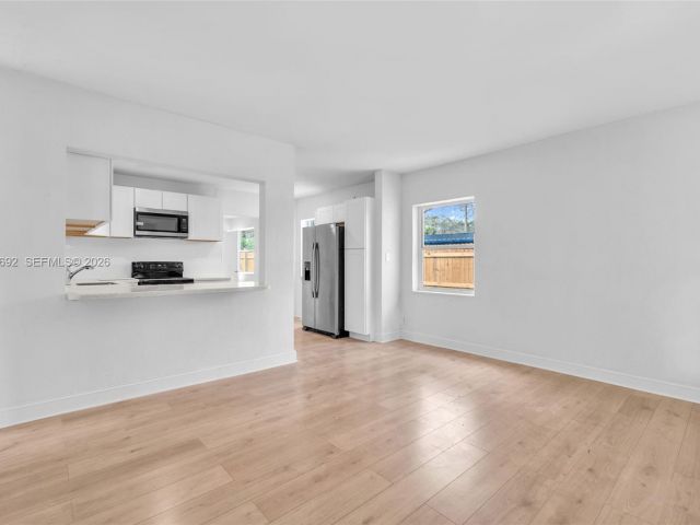 4-bedroom home for rent in Fort Lauderdale - 841 NW 15th Ter 0 - MondialRealty