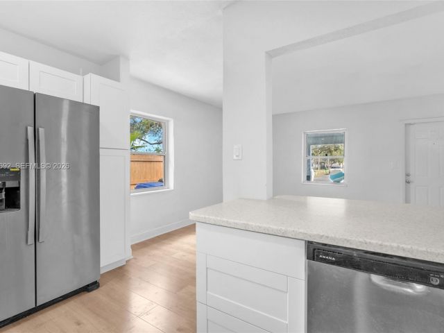 4-bedroom home for rent in Fort Lauderdale - 841 NW 15th Ter 0 - MondialRealty