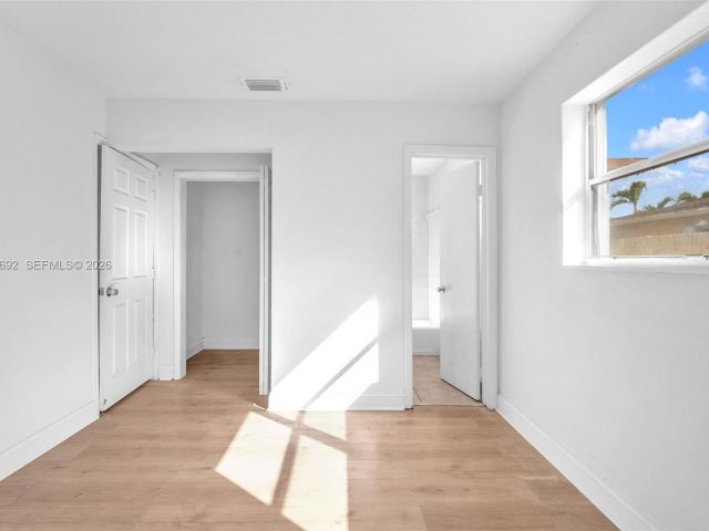 4-bedroom home for rent in Fort Lauderdale - 841 NW 15th Ter 0 - MondialRealty