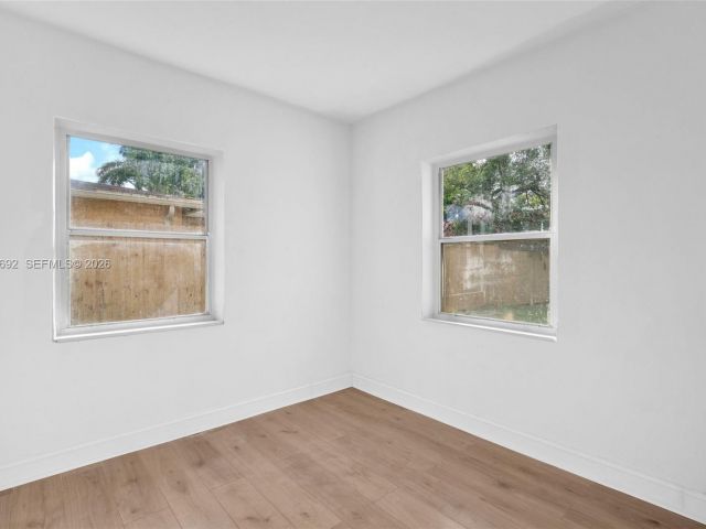 4-bedroom home for rent in Fort Lauderdale - 841 NW 15th Ter 0 - MondialRealty
