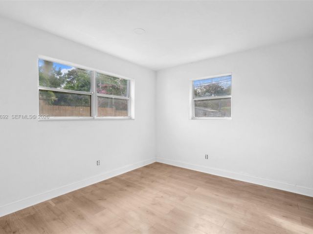 4-bedroom home for rent in Fort Lauderdale - 841 NW 15th Ter 0 - MondialRealty