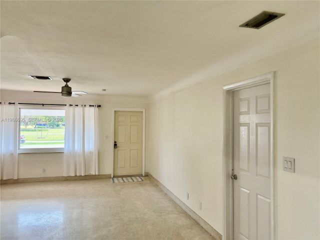 2-bedroom home for rent in Hollywood - 1623 Johnson St 1623 - MondialRealty