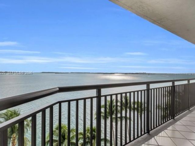 Apartment for sale  Unit #832 - photo 7441049