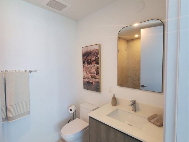 Apartment for rent  Unit #1402 - photo 7440001