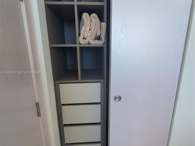 Apartment for rent  Unit #1402 - photo 7440008