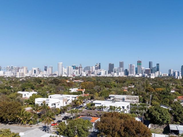 Home for sale at 1441 SW 17th St - photo 7439830